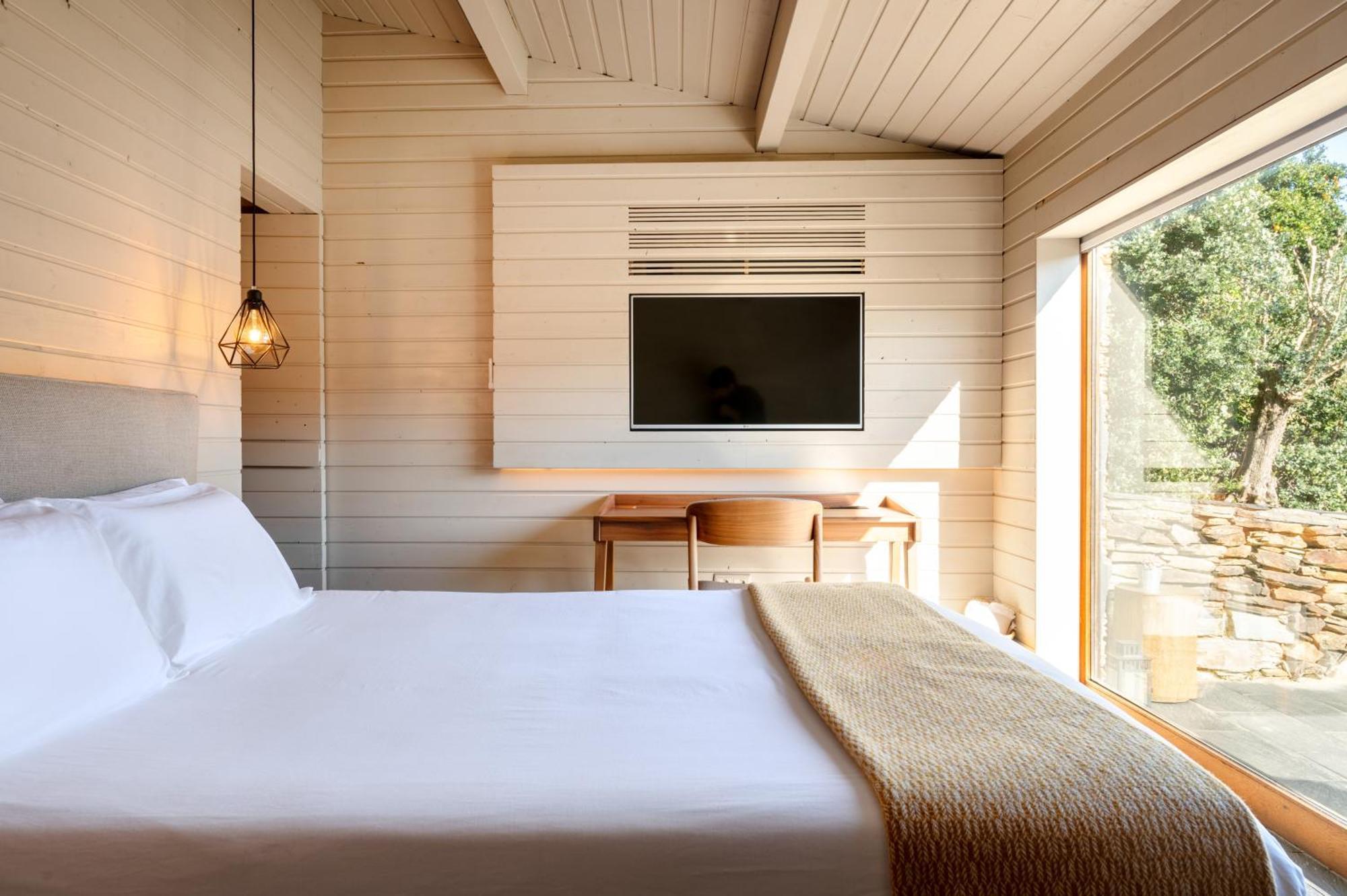 Dourwin - Riverside Suites - Adults Only Penafiel Rum bild